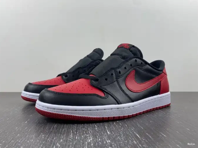 Retro Low Jordan 705329-001 1 Air Bred 0521